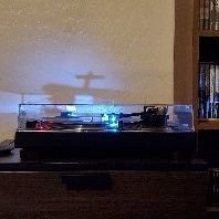 b404d's profile picture. sound waves