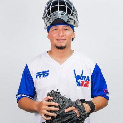 22 year old catcher out of Puerto Rico 🇵🇷5’9”// 190lbs.