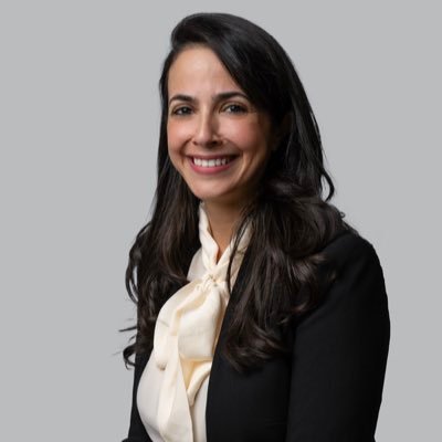 Mother of two. Loves reading and triathlon. Works for Dell Technologies - Finance & Ops Sr. Director - 3x Ironman finisher