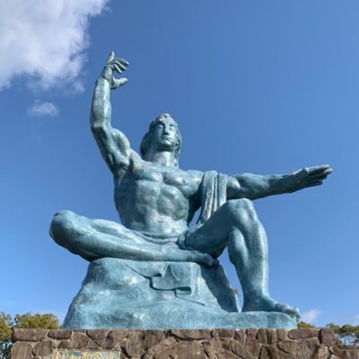 子ども達に平和な未来を手渡す事だけを目指しています。基本DMには反応しません。平和憲法を守る為にTwitterにて政治を監視していましたが斎藤県政を打破し故人の名誉を回復させる事が今1番の願いです。
