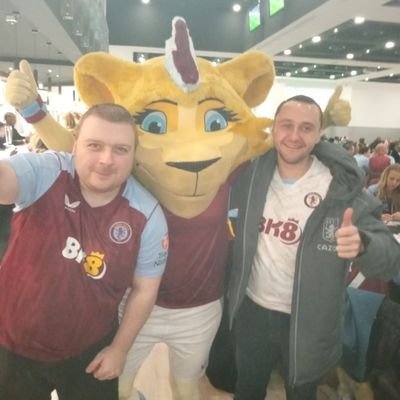 @staff_harriers 🟡⚫️ | @AVFCOfficial | @AVWFCOfficial 💜💙 season ticket holder