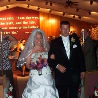 Emileesmom716's profile picture. Mom to the best girl, married to the best man, oncology nurse, believes in Santa Claus