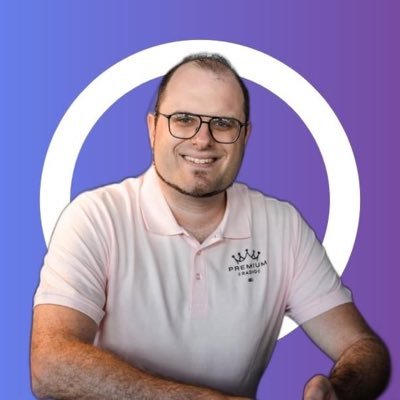 Créateur RadioMania| Animateur| Directeur SEVEN RADIO - PREMIUM RADIO - GOW STUDIO.