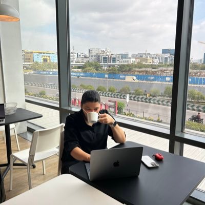 Product Manager, Plane. Product Strategy, User-Journeys, Communication, Analytical Skills, Leadership, and Competitive Analysis.