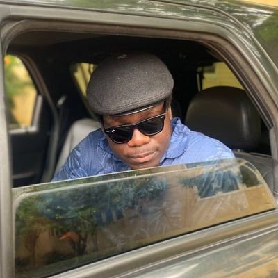 demola___'s profile picture. 2 Cor 4:16-18