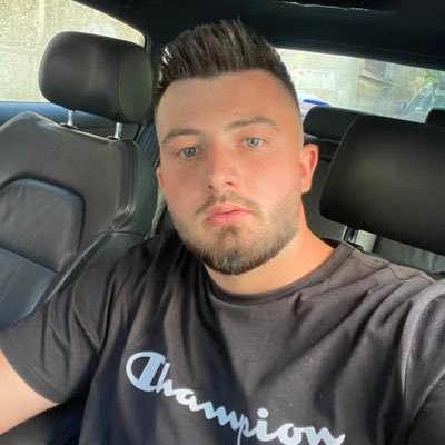 razvan_crs's profile picture. 🤘