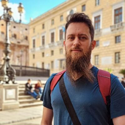 Web developer since 2010
Heavy GNU/Linux user
Now I'm a frontend (react) lead