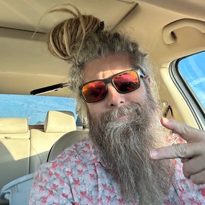 FLcompassteam's profile picture. 