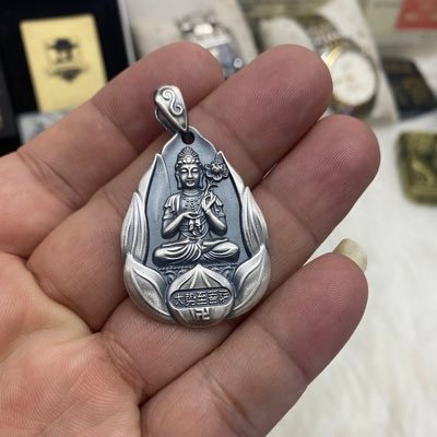 shop chuyên trang sức phong thuỷ phật bản mệnh . kính cổ uy tín