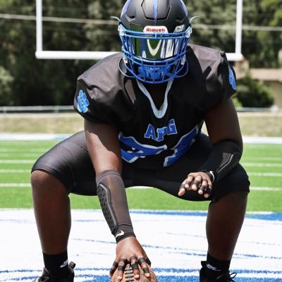 Godby High School C/O 2024 OL 6'0 250 #71 GPA:4.0 email:carltonjjames2006@gmail.com