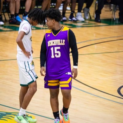 6'0 140LB Combo Guard @ BETHEL HIGH SCHOOL | #2 | C/O 25' | 3.1 GPA | Terrancehandsome12@gmail.com| 7575935957