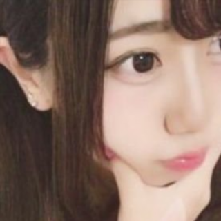 32歳主婦です。旦那とはレス1年です。正直限界です…
旦那には秘密ですぐ会いたい・・・
お付き合いしてくれる方フォロー待ってる。