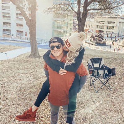 University of Arkansas alum, Greenwood native, Air Force Intel Analyst. Here for dumb opinions on Hogs sports, video games, and pop culture. Tyson chicken eater