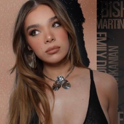 Daily source of Academy Award nominee actress and recording artist Hailee Steinfeld | Fan account.