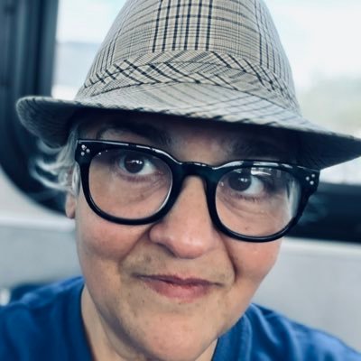 realily's profile picture. saint | sinner | genius | idiot