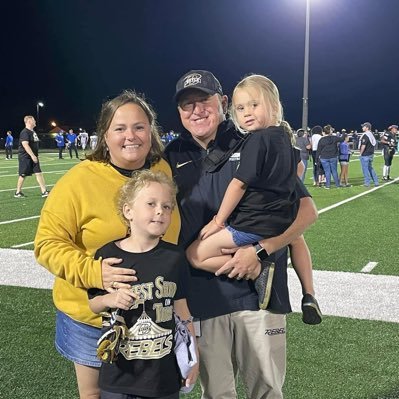 High school athletic trainer, husband, and father. All tweets are my own. #AT4ALL