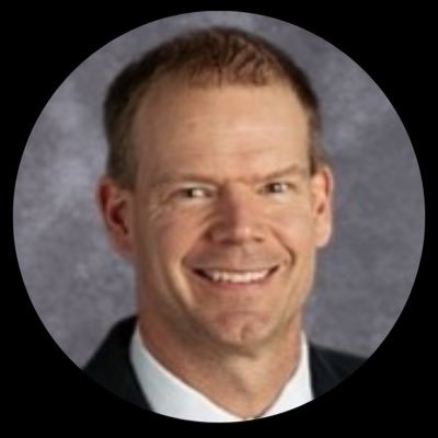 Certified Teacher | Mentor | Christian Influencer for students and athletes in the community: @GibbonsHPE Insta: @GibbonsPE23 and @capcommchurch #GibbonsPE25