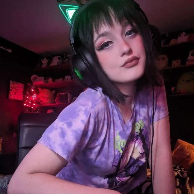 cozy and horror content creator, twitch streamer, DPT specialized in Pelvic and Ortho, cat mom of 6 💀🖤
@DeluluDisciples

contact: boobone26@gmail.com