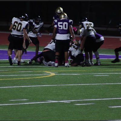 14 yrs old|5’7 |9th Grade| O Lineman| Denton HS| Class’ 27🧑‍🎓|2 Sport Athlete |