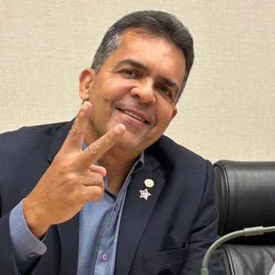 Deputado Distrital PT/DF e Vice-presidente da CLDF. Acredito que a política é o instrumento para a construção de uma sociedade mais justa e solidária. ✊🏽🚩