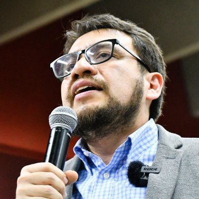 Oscar Rojas

Economista marxista

Centro de Estudios del Capitalismo Contemporáneo 

Radio del Azufre

Profesor FES Acatlán UNAM/Doctor en Economía FE.