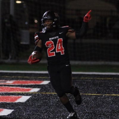 Grand Blanc HS’24| 5’9 185 (RB/ATH)| gpa 3.4|Track Ath ( all state)| Cell:810-522-3204| NCAA ID:2107256534| 1st team all region