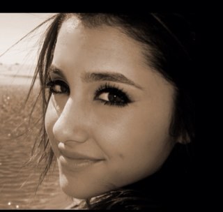 CarolineGrande1's profile picture. i luv ariana grande