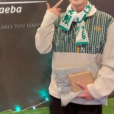 高校生の時に光のシュプールでNegiccoを好きになりました。Kaedeが特定研究員の大学を卒業し、新潟県内で働いています。※卓球部に所属したことはありません。