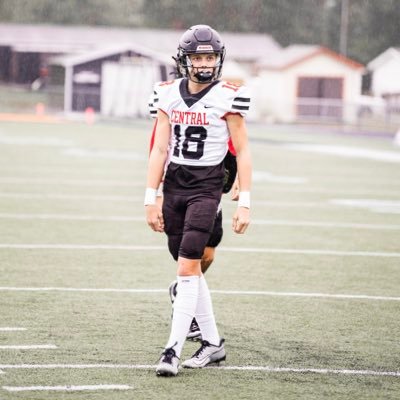 Knoxville Central High School | QB | 6’1| 160lbs | C/O 2027 | Phone: 865-361-7557 | Email : kadenlong51@gmail.com