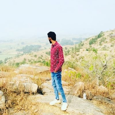 HasnainAhamad3's profile picture. #हौसलो के #तरकस में #कोशिस का तीर जिंदा रखो,
हार जाओ #जिंगदी में चाहे सब कुछ, लेकिन #जीतने कि
#उम्मीद जिंदा रखो।👍👍👍