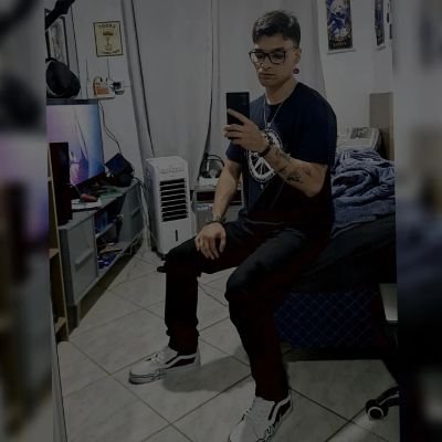 uma vibe manu gavassi com um toque de depresso

ele | dele | 21y

segue no ig é @rhyscks