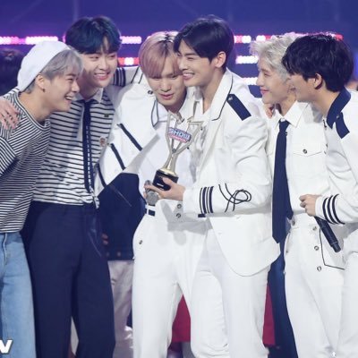 💜 ASTRO ✡️ 🌹 JISOO 🤍 #HK 🇭🇰 ·͜· ♡………… pledged to follow Astro forever since April 22nd, 2023.