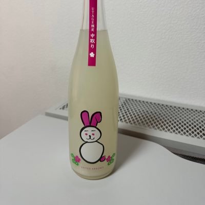 飲んだ日本酒の記録用アカウント。 飲んだ感想は「おいしい」くらいしか言えないので、あまり期待しないでください！ お酒好きさんはお気軽にフォローしてくれたら嬉しいです🍶