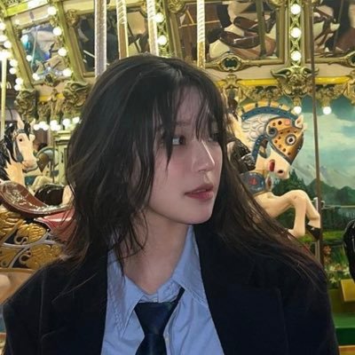 mvlgogii's profile picture. fromis ✦ 🇵🇸🇵🇸🇵🇸