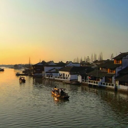 lozey123's profile picture. 