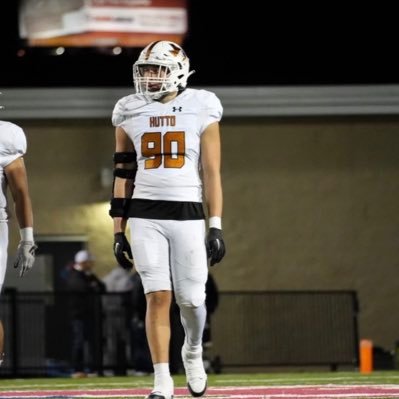 DE/OLB | class of ‘24 | Hutto High School (TX) | 6’2 217lbs | Head Coach @CoachWCompton | NCAA ID 2206573469 | GPA 3.0 l https://t.co/KiOU7EXouW l