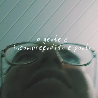 atalmelancolica's profile picture. da área da saúde                                                                   
uma menina do interior