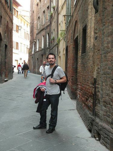 muratornekler's profile picture. 