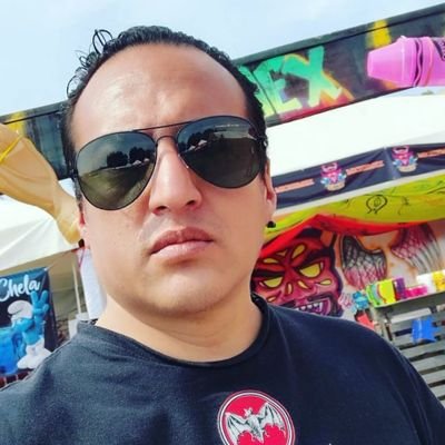 Soy bartender, cheff, beisbolista, buena onda, sencillito y carismático... 😎👉