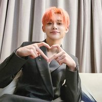 Puu—log out (@crownelse) 's Twitter Profile