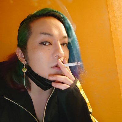 舞台に生きてます。芝居殺陣アクションアクロバットダンス脚本演出振付色々やります。基本は刀を振る人。 最近はサンプラーもやります。劇団えーてぃーふぃーるど主宰/紅桜剣舞会所属/好きな物 DIR EN GREY ポイフル 夢見がち 麻雀/あだ名は姫 ねぎ/