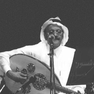 مهما بلغت ثقتك بالآخرين ، لاتفتح لهم من غرف حياتك سوى غرفة الضيوف .