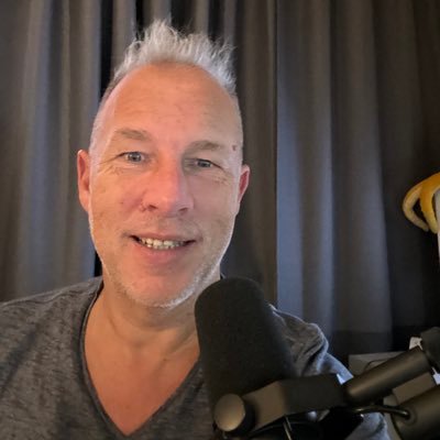 Nieuwsgierig | gedreven | online-media | Ajax | auto's | online marketing | e-commerce | Spanje | Vigo-Evora l SRM l SEAT | Aqui | Jamm Fm radio |