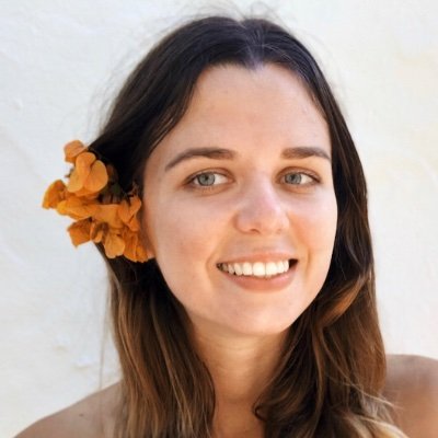 typekatya's profile picture. Creating designs that are the quintessence of your business in a graphic form 💫 Typeface, graphic designer and hand lettering artist 🦀
