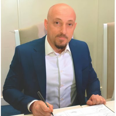 kutsiaksay's profile picture. Kutsi İle Okyanus . Okyanus kadar büyük, derin ve çeşitli.
