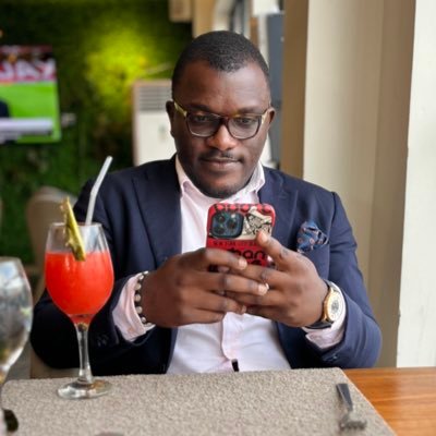 Yvan_Ekenglo's profile picture. 🙏.
new account @Yvannick23