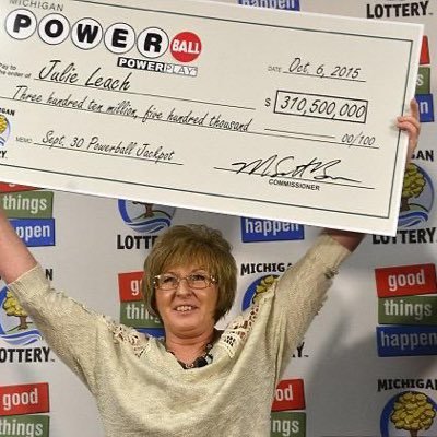 I’m JULIE LEACH THE WINNER OF $310.5Million I AM USING THIS TIME TO APPRECIATE AND GIVING OUT $70,000 TO MY FIRST 2K FOLLOWS AND I PICK RANDOMLY❤️