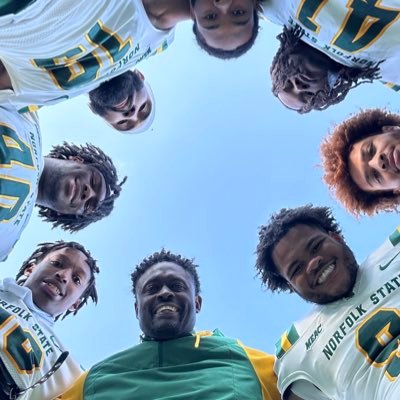 Norfolk State University #Behold…💚💛📚🏈🏖️ Special Teams Coordinator #Wefense Linebackers Coach Thankful for Jesus!! Proverbs 3:5