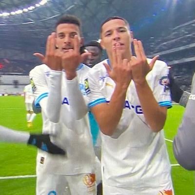 @OM_Officiel  @jul  , sergent pémi au rapport