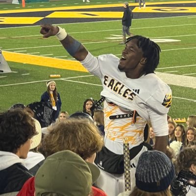 GOD FAMILY FOOTBALL Liberty North Highschool  2024 5’10 185lbs 3xAllState AllConf AllDist RB 3xAllConf AllDist AllState track 3.6GPA email:mrlove1305@icloud.com